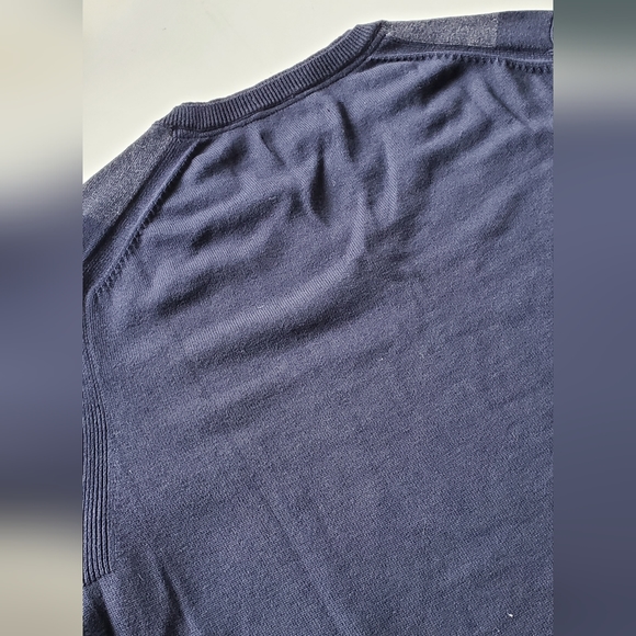 GUESS Long Sleeve V-Neck Sweater XL - Picture 4 of 4